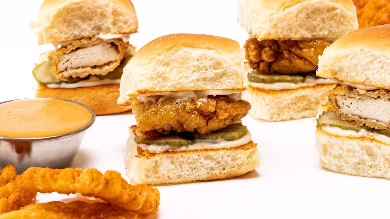 Celebrity-Endorsed Chicken Restaurants Are Flocking to Phoenix