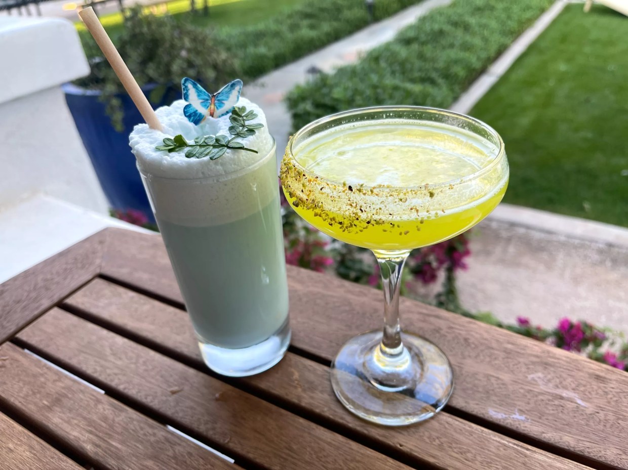 A top Phoenix cocktail bar is for sale. Here’s what to know