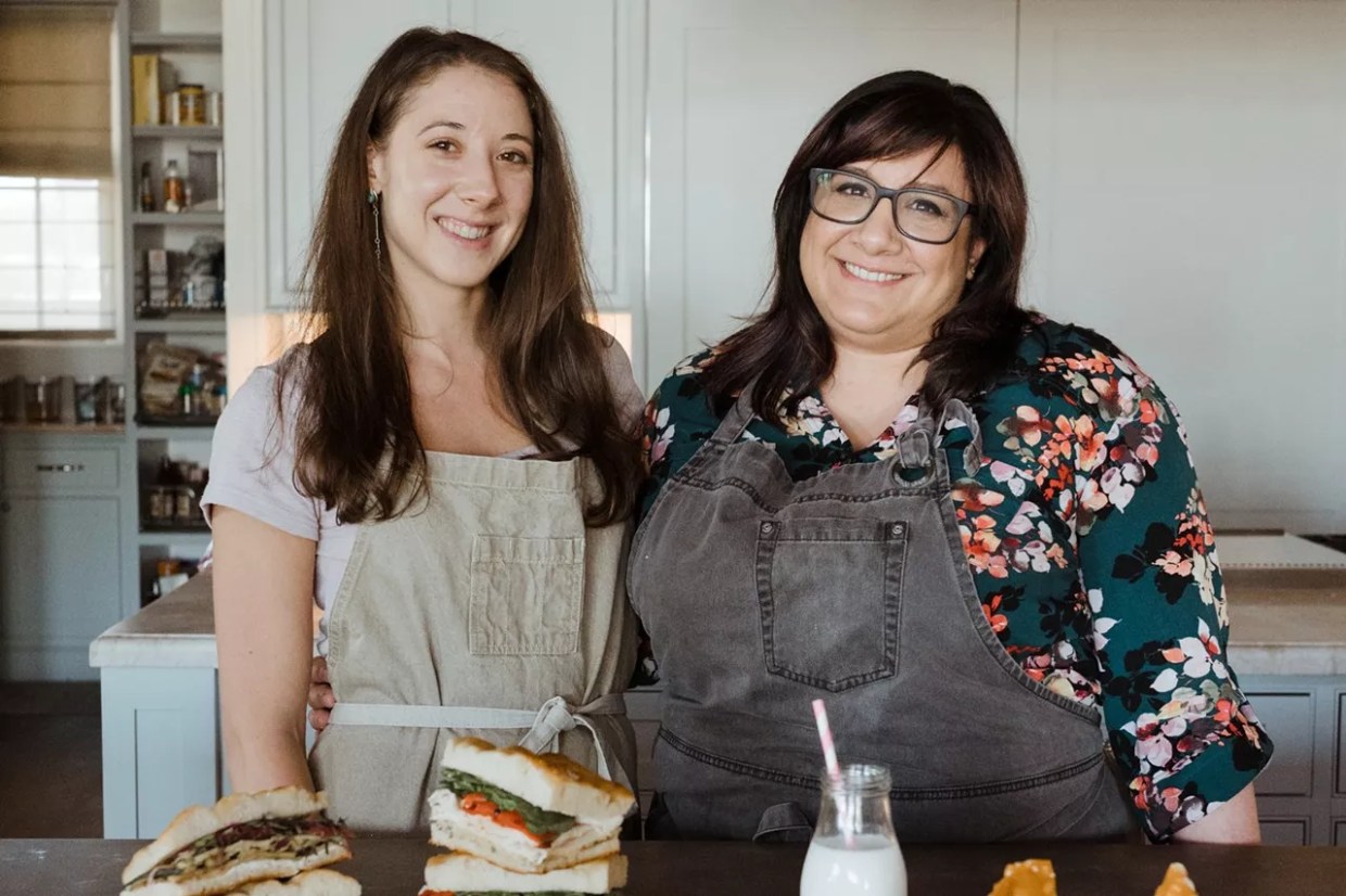 Meet the 2 sisters behind Sorelle, a pop-up bakery and sandwich shop in Phoenix