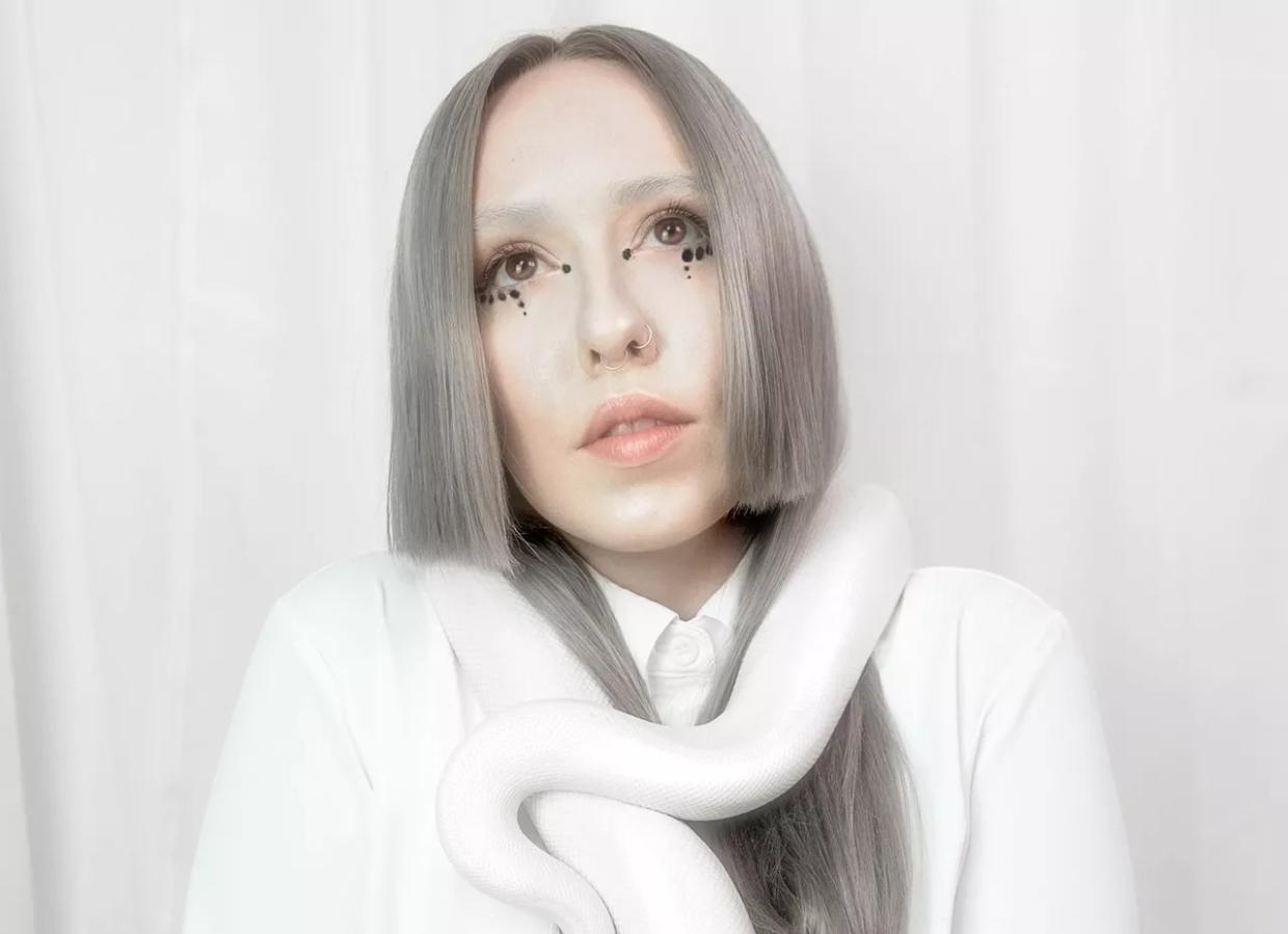 Phoenix native Luna Aura’s new album is a 5-song tale of real-life lessons