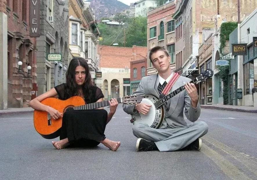 Amy and Derrick Ross, Bisbee’s Nowhere Man and a Whiskey Girl, have died