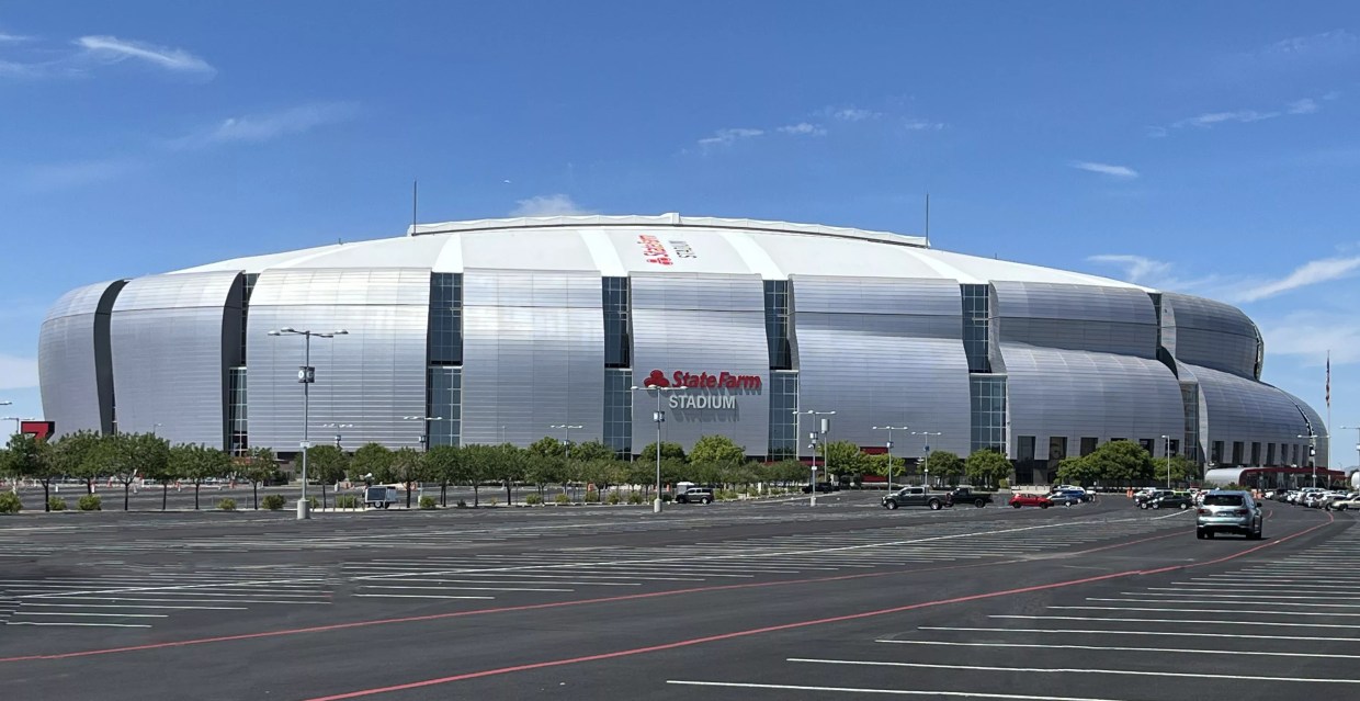 Where to park for events at State Farm Stadium in Glendale
