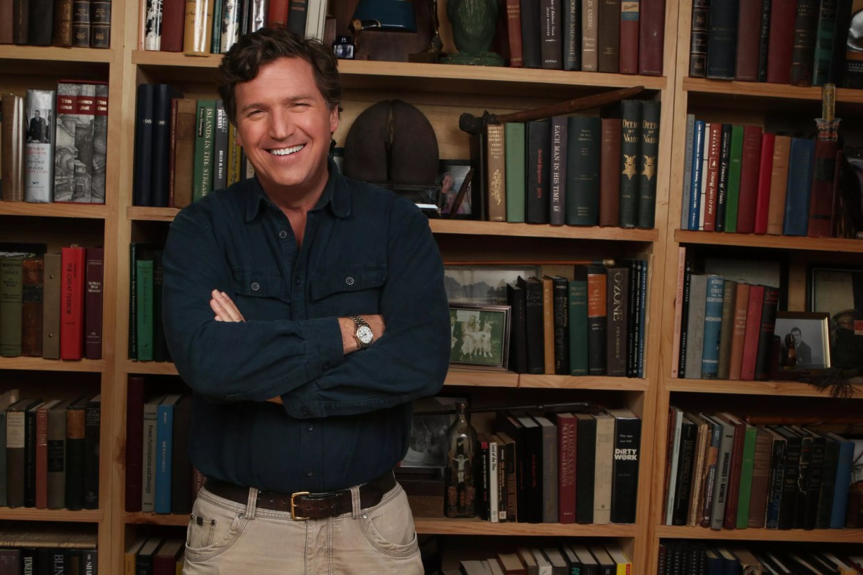 Tucker Carlson’s speaking tour will stop in Phoenix in September