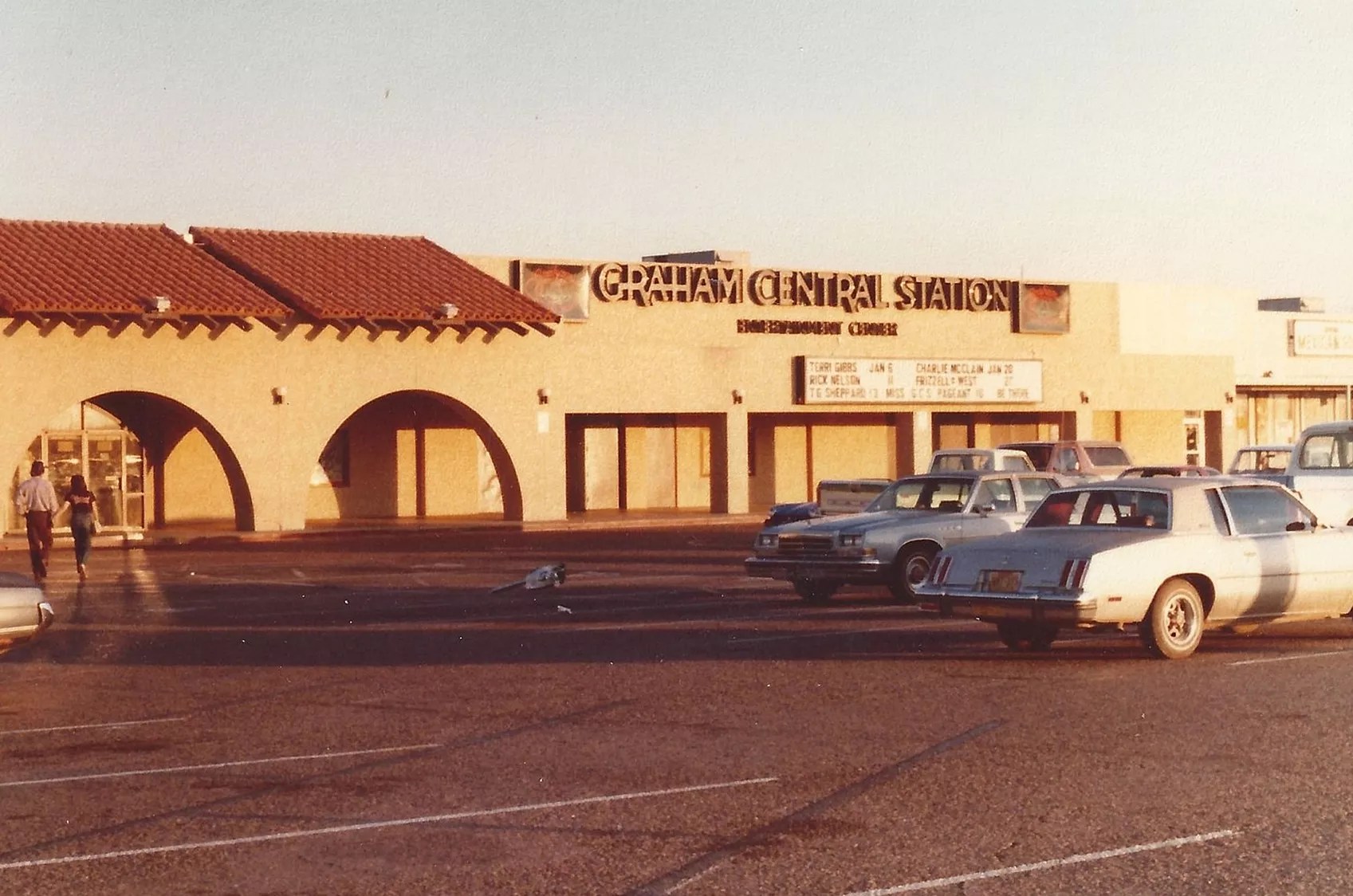 A vintage photo of a nightclub.