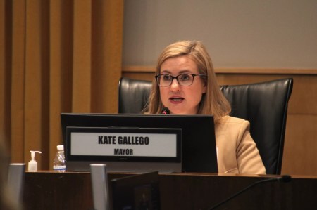 Church group sues Phoenix over homeless aid ordinance