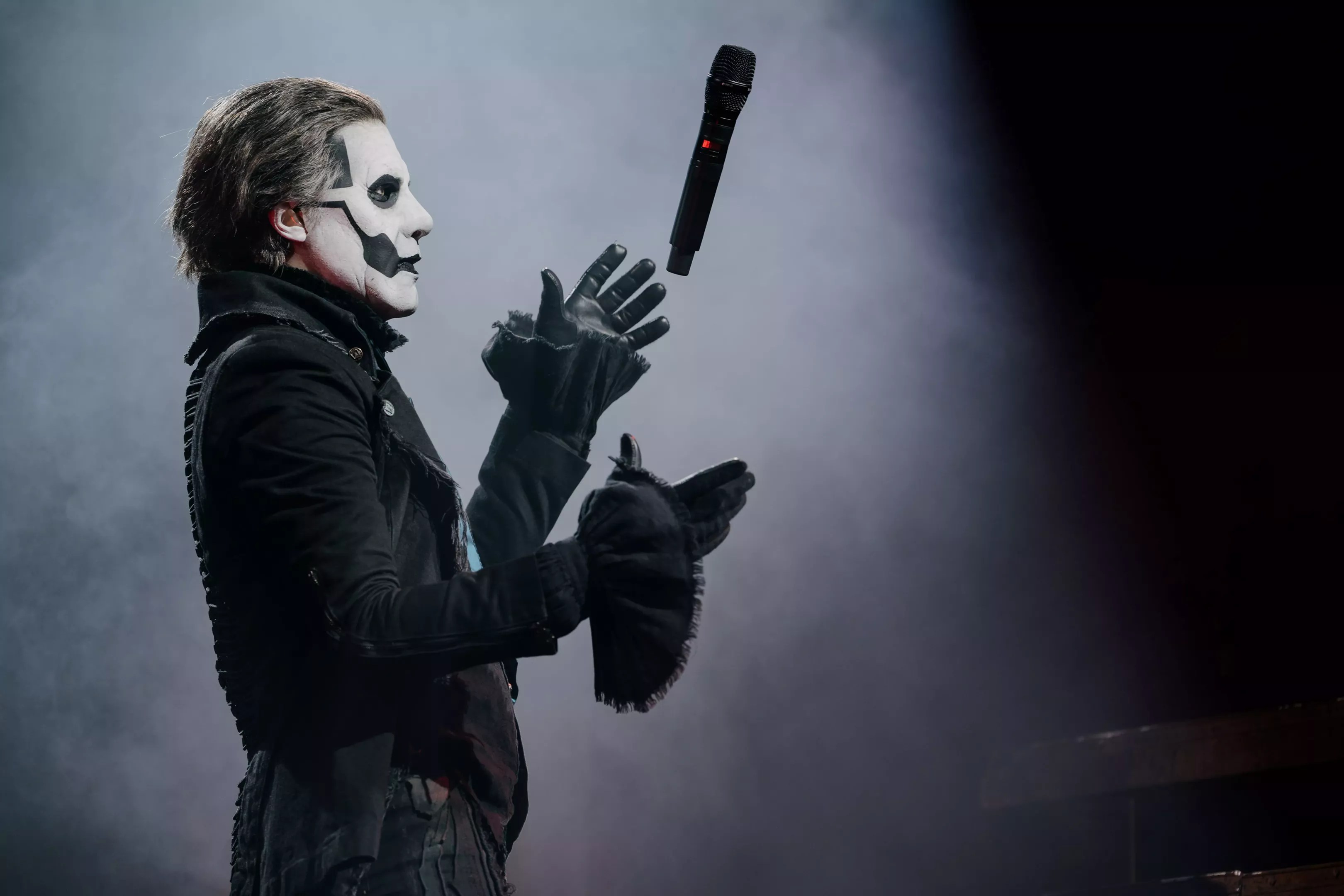 A musician in scary makeup.