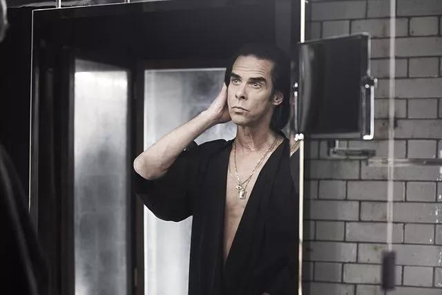 Celebrate Valentine’s Day with rock music’s 5 most romantic frontmen