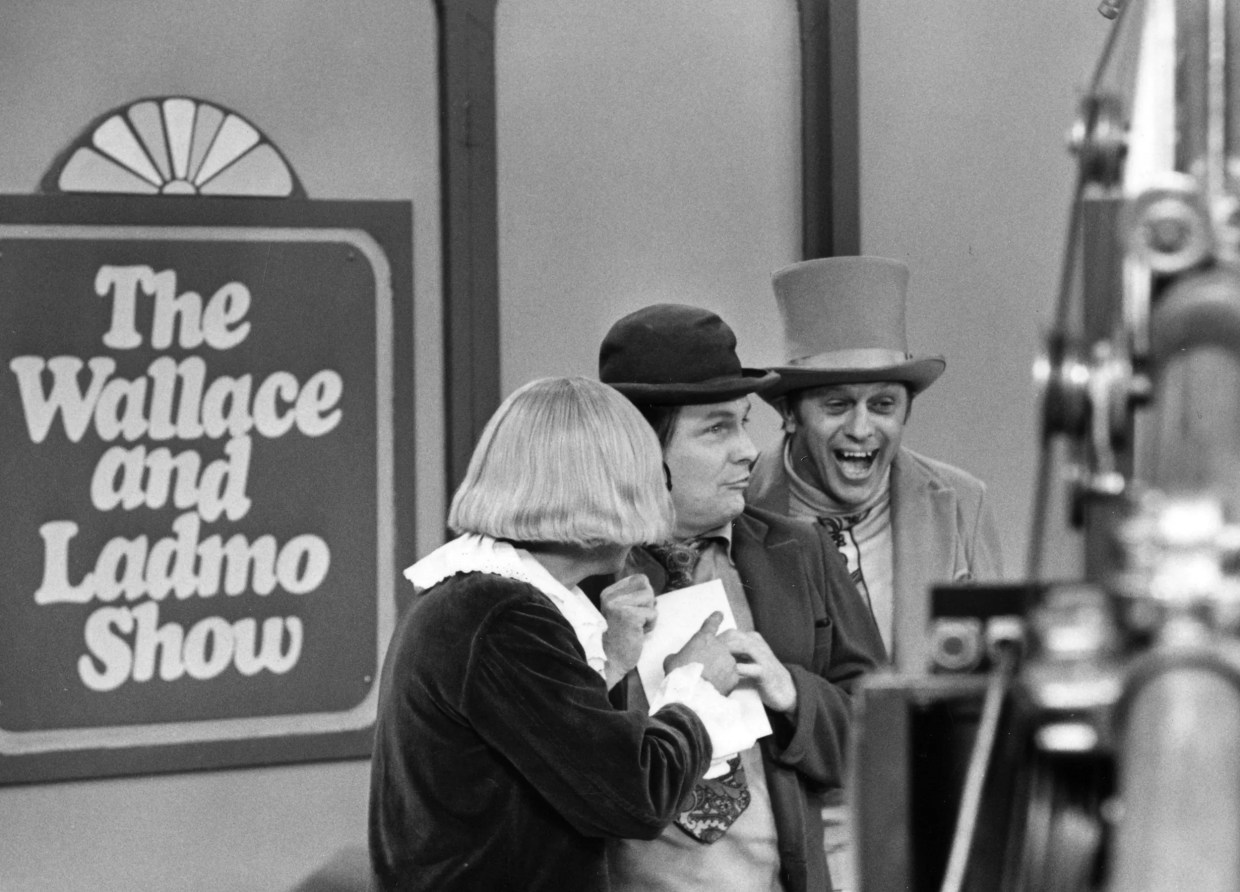 Phoenix Public Library to unveil Wallace and Ladmo commemorative card