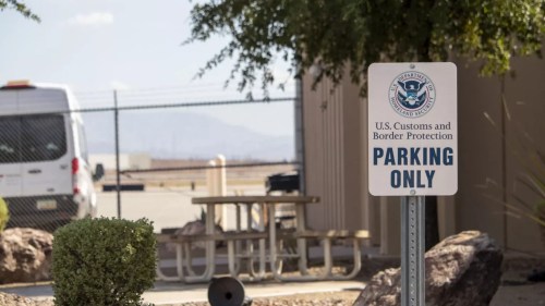 ICE decrowded Mesa facility before congressional visit