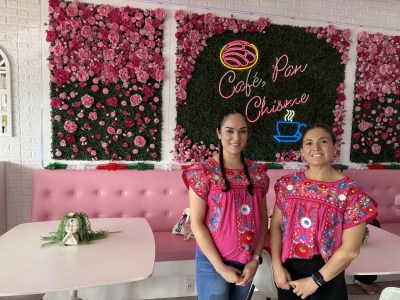 Celebrate Mexican Independence Day at this all-pink bakery in Phoenix